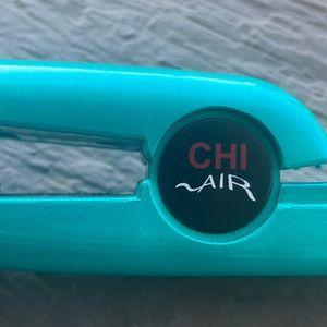 CHI ceramic hairstyling iron